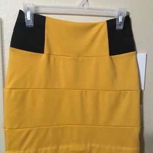 Yellow mini skirt